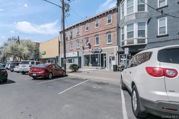 370 Broadway #3, Newburgh, NY 12550