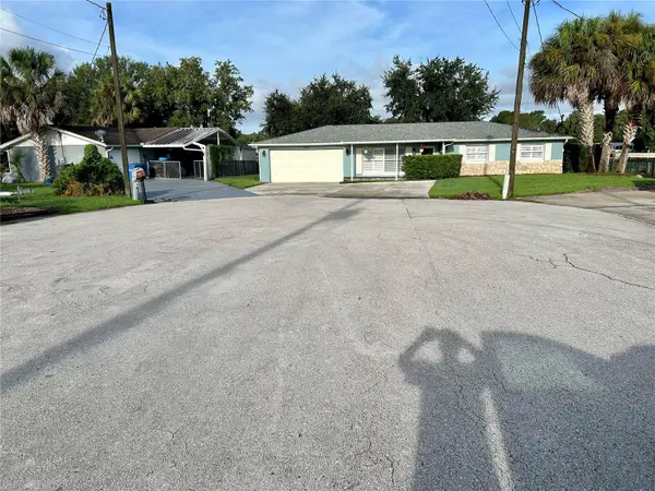1638 PARADISE LN, Astor, FL 32102