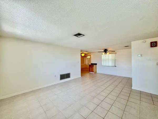 3131 ROXBURY DR, Holiday, FL 34691