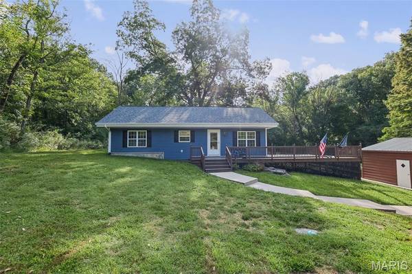 9048 D RD, Columbia, IL 62236
