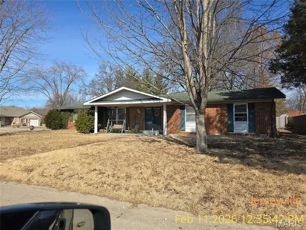 22 Jeanette DR, Granite City, IL 62040