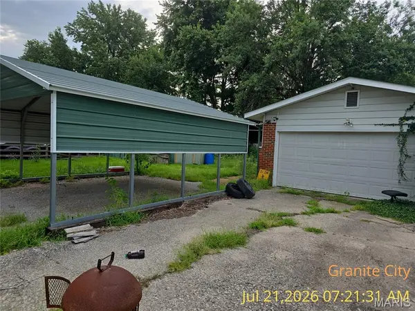 22 Jeanette DR, Granite City, IL 62040