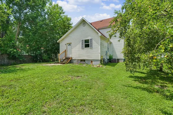 210 S Lott BLVD, Gibson City, IL 60936