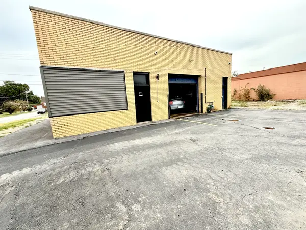 971 Burnham AVE, Calumet City, IL 60409