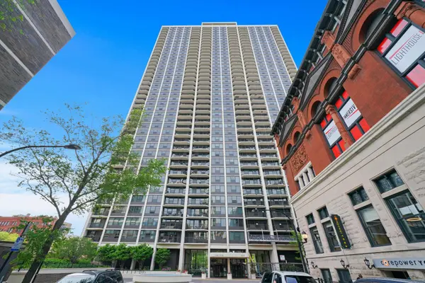 1560 N Sandburg TER #507J, Chicago, IL 60610