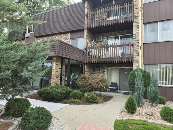 940 E Old Willow RD #210, Prospect Heights, IL 60070