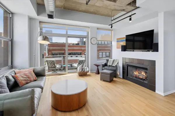 933 W Van Buren ST #801, Chicago, IL 60607