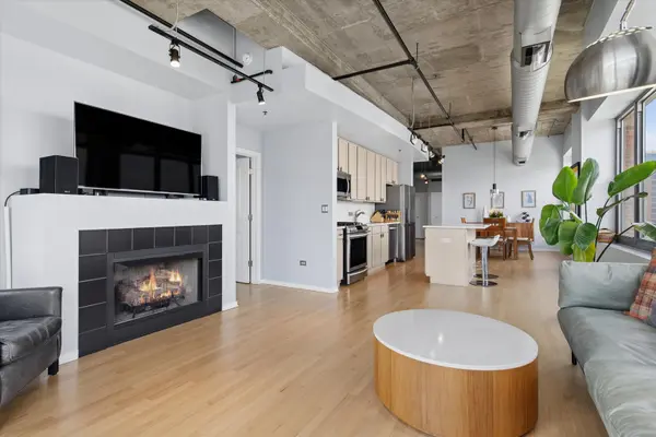 933 W Van Buren ST #801, Chicago, IL 60607