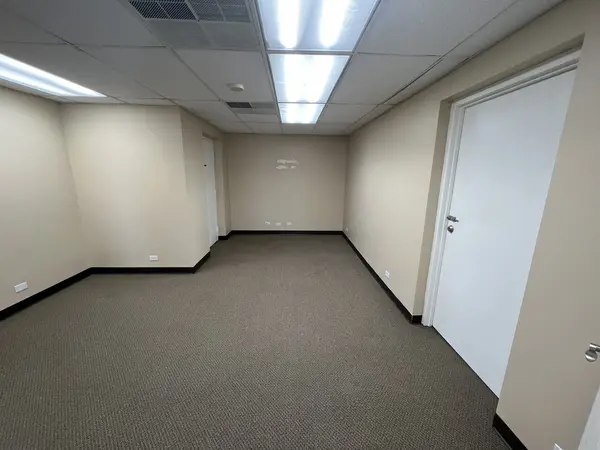 401 W Irving Park RD #1, Itasca, IL 60143