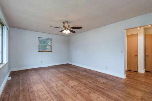 105 Jay ST, Le Sueur, MN 56058