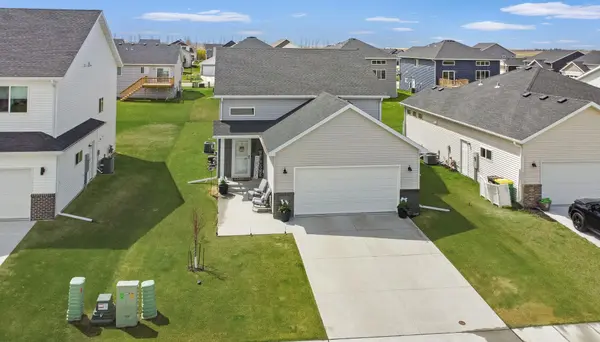 1151 Marlys DR W, West Fargo, ND 58078