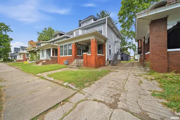 1611 W BARKER AVE, Peoria, IL 61606