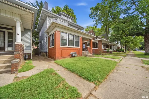 1611 W BARKER AVE, Peoria, IL 61606