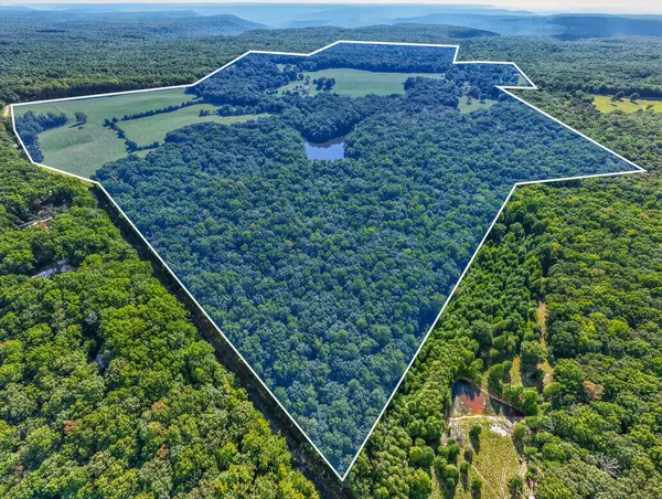 4000 Jumpoff Rd, Sewanee, TN 37375