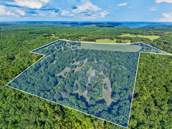4000 Jumpoff Rd, Sewanee, TN 37375