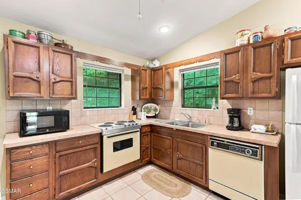409 Jefferson Road, Gatlinburg, TN 37738