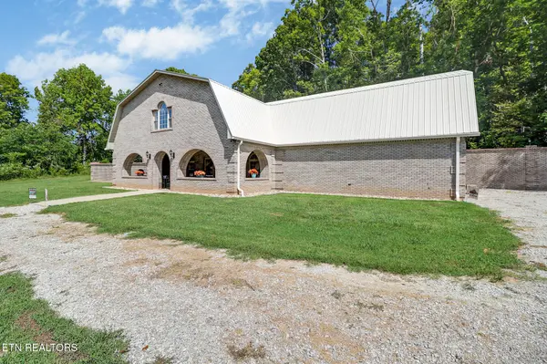2705 Lick Creek Rd, Pall Mall, TN 38577