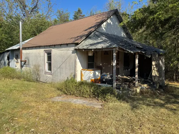 000 State Highway Z, Hartville, MO 65667
