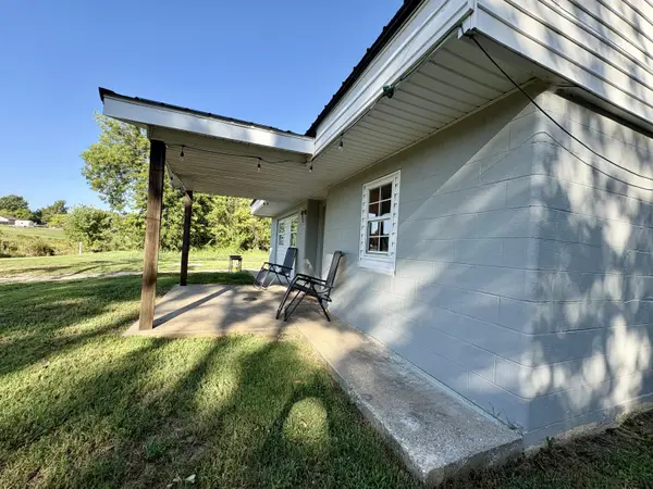 644 Garrett ST, Greenfield, MO 65661