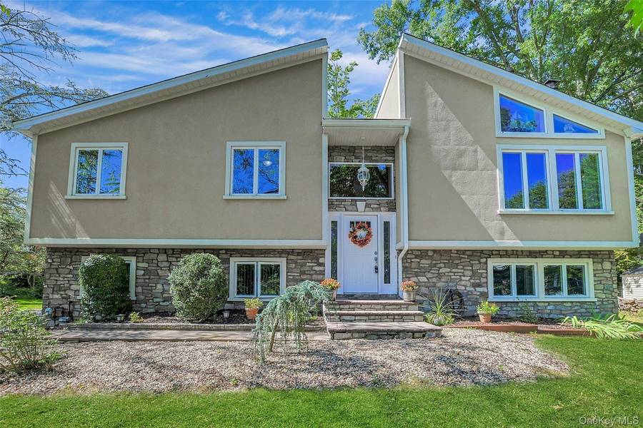 44 Massachusetts AVE, Congers, NY 10920