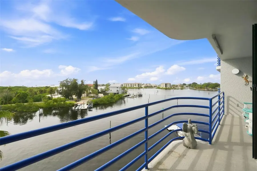 4823 EBBTIDE LN #404, Port Richey, FL 34668