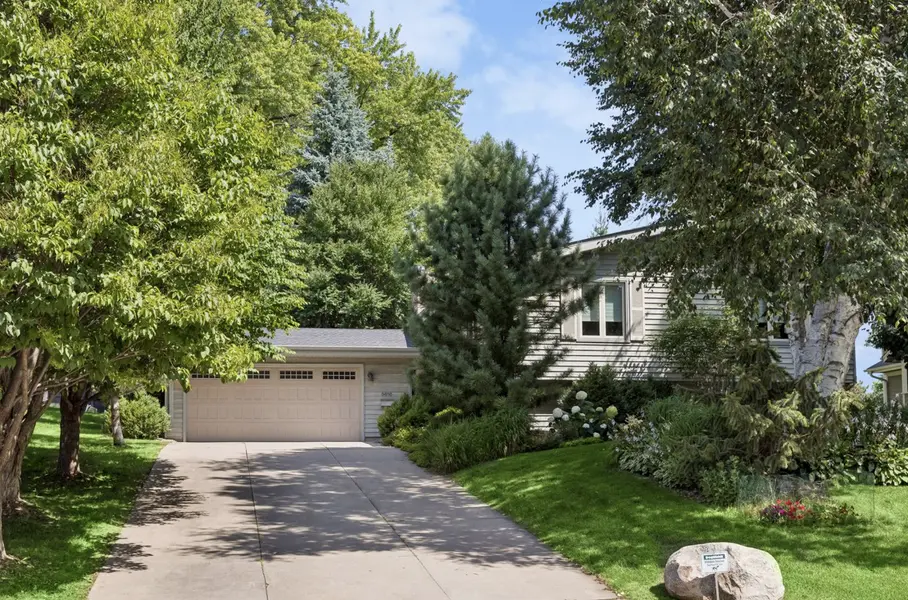 5616 Countryside RD, Edina, MN 55436