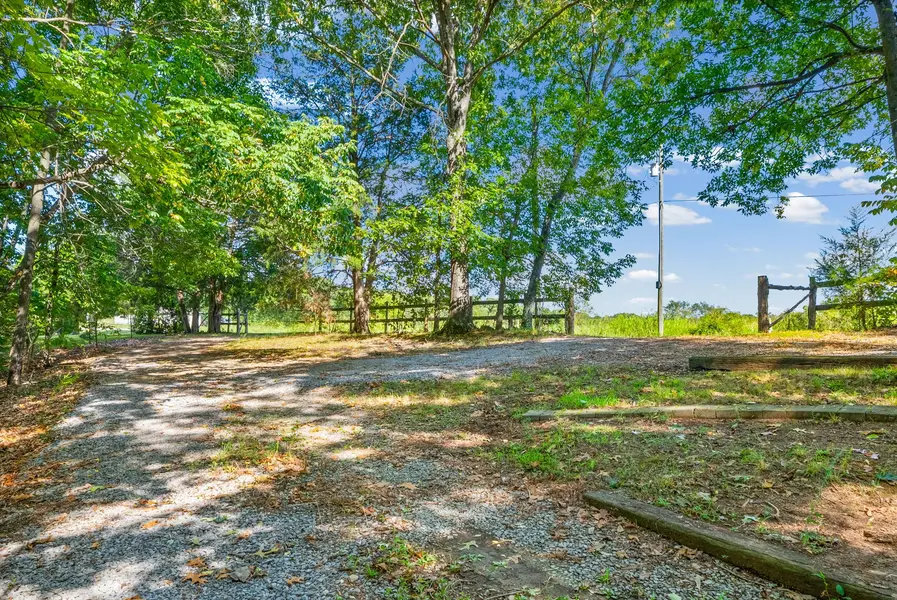 4732 Lylewood Road, Indian Mound, TN 37079