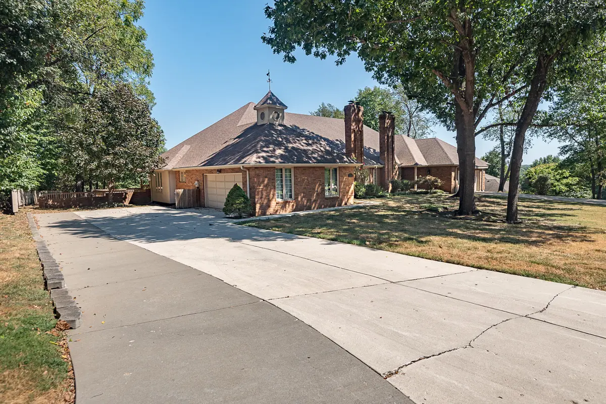761 S Augusta DR, Springfield, MO 65809