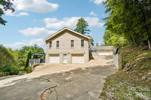 54 Gap Creek RD, Fletcher, NC 28732
