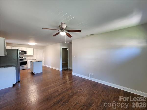 162 Cabarrus AVE, Concord, NC 28025