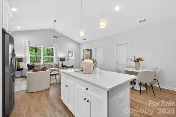 5521 Anderson RD, Charlotte, NC 28269