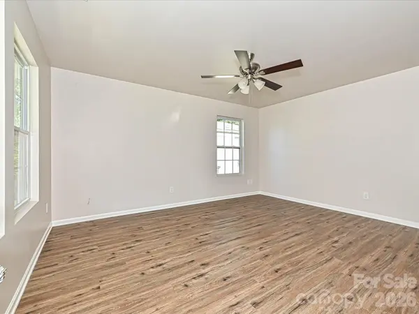 930 Wainwright AVE, Charlotte, NC 28206
