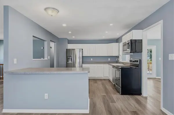 3017 S Hall RD, Independence, MO 64052