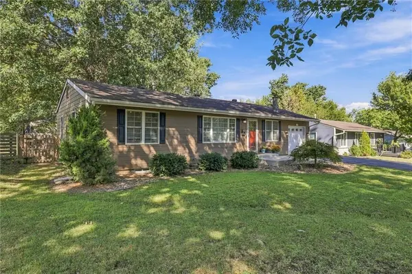 7426 Beverly ST, Overland Park, KS 66204