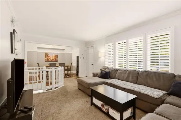 7426 Beverly ST, Overland Park, KS 66204