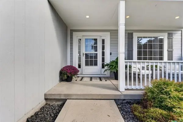 420 Shannon AVE, Smithville, MO 64089