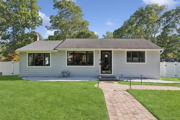 27 Atlantic AVE, Hampton Bays, NY 11946