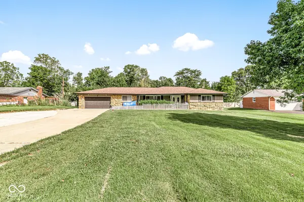 4006 Dundee DR, Indianapolis, IN 46237
