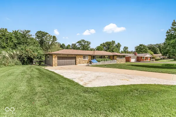 4006 Dundee DR, Indianapolis, IN 46237