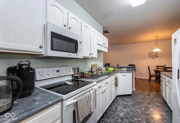2251 Colfax LN, Indianapolis, IN 46260
