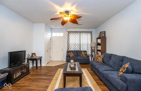 2251 Colfax LN, Indianapolis, IN 46260