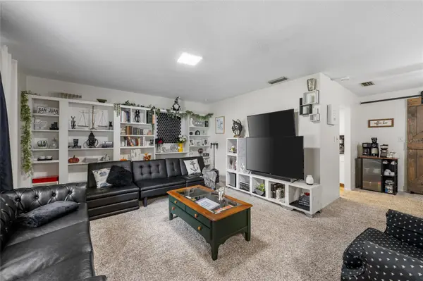 4594 PARNELL DR, Sarasota, FL 34232