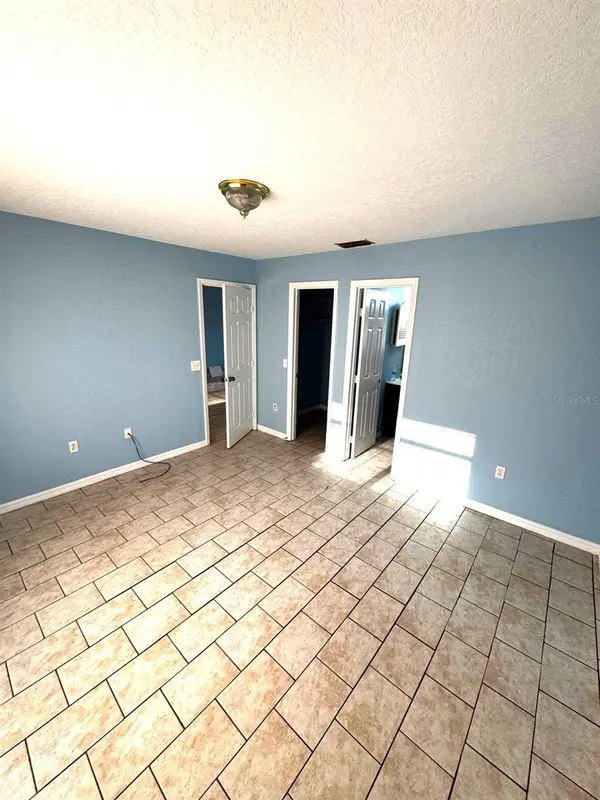 5582 NW 61ST AVE, Ocala, FL 34482