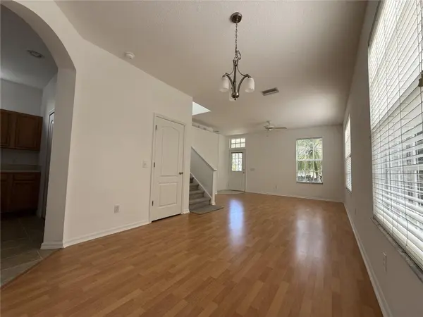 9003 SPRING GARDEN WAY, Tampa, FL 33626