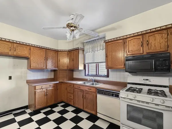 6213 W Eddy ST, Chicago, IL 60634