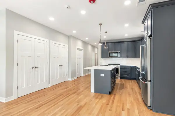 20 W Jefferson AVE #2, Naperville, IL 60540