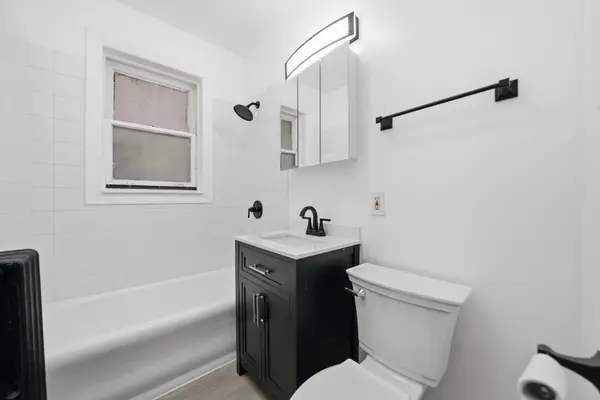 8602 S Euclid AVE, Chicago, IL 60617