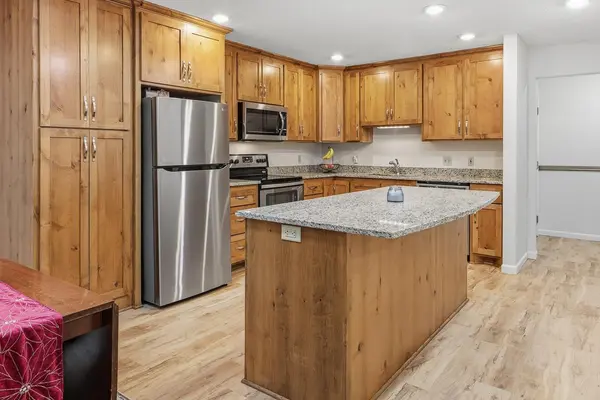 835 Cedar CT #9C, New Richmond, WI 54017