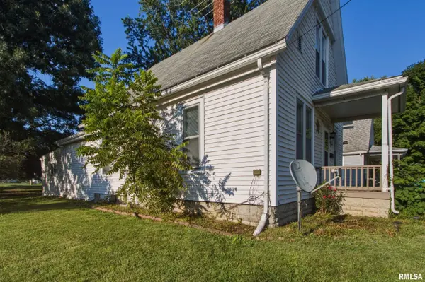 516 W McDonough ST, Macomb, IL 61455