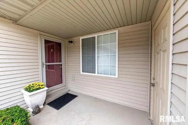 11327 N DAISY DR, Dunlap, IL 61525-9436
